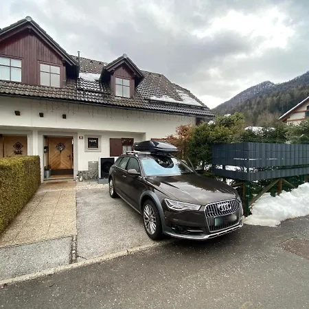 Mountain House Pecek فيلة *