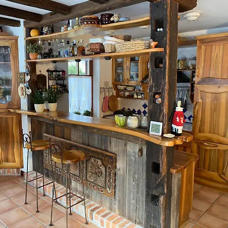 Mountain House Pecek
